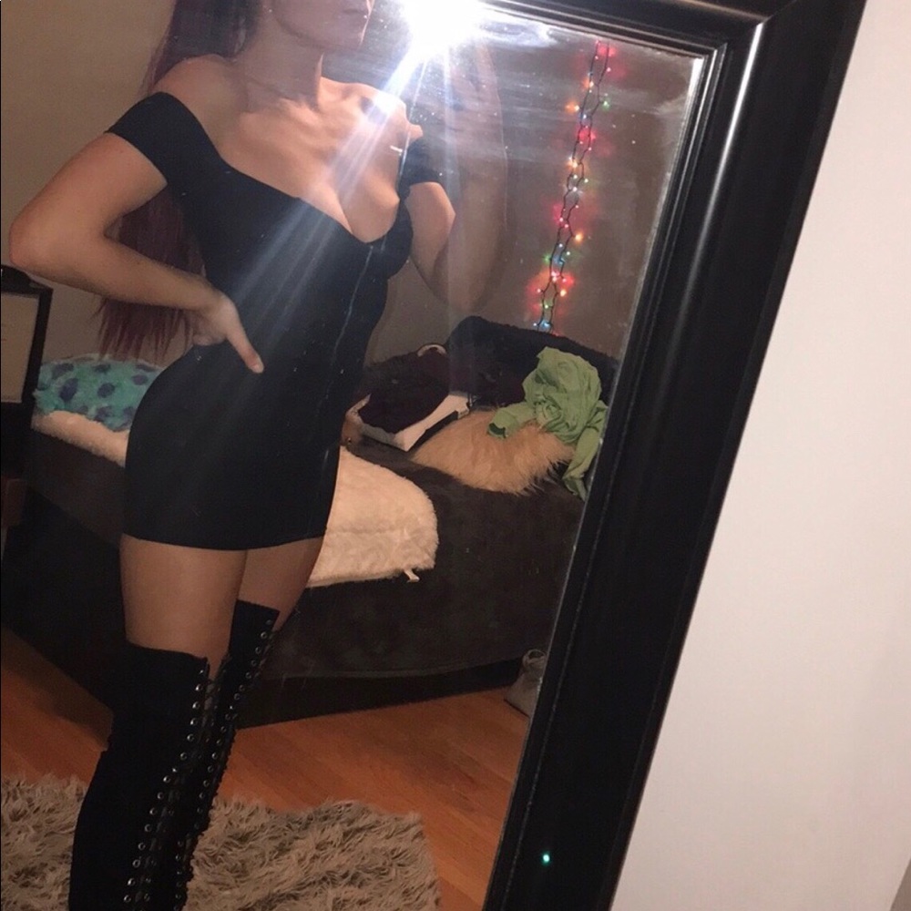 PrettyLittleThing | Black Dress